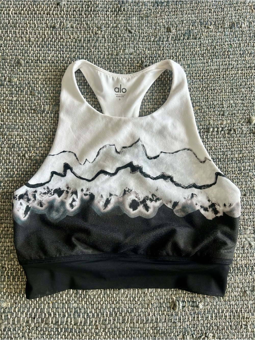 Alo Yoga Verse Yoga Sports Bra